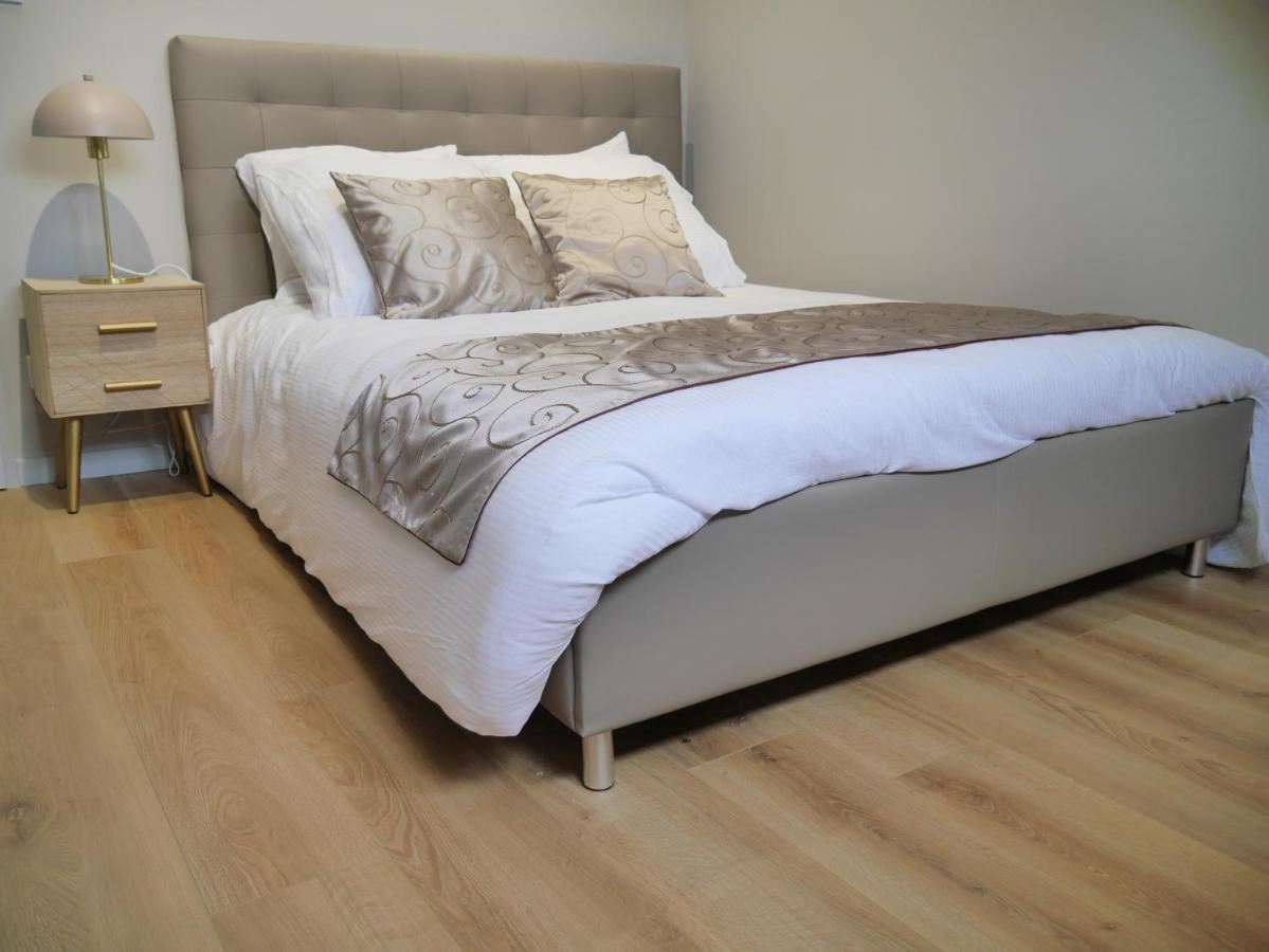 Loft Inn เอแปร์เน ภายนอก รูปภาพ